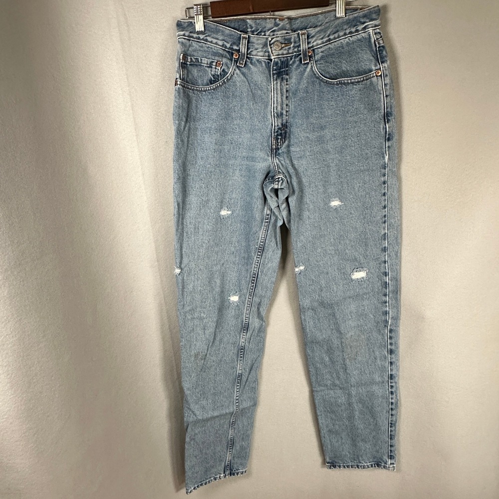 VTG Levi Strauss 550 Jeans Mens W32 L36 Relaxed Light Blue Distressed Denim GUC